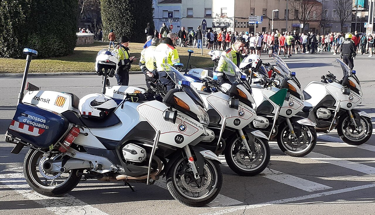 Funciones y competencias de los Mossos d'Esquadra